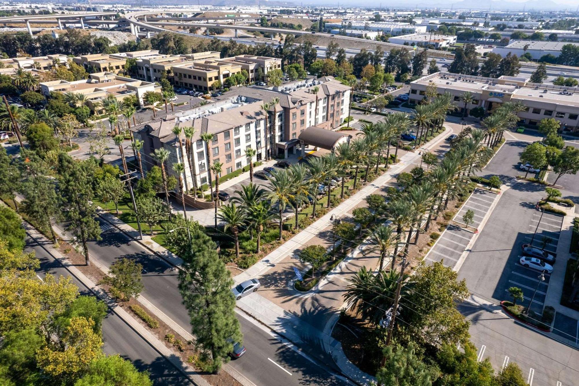 Country Inn & Suites By Radisson, Ontario At Ontario Mills, Ca Exterior photo